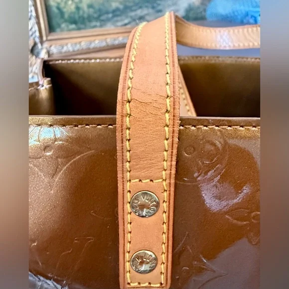 Pre-Loved Louis Vuitton Monogram Vernis Reade MM Women's Tote Bronze